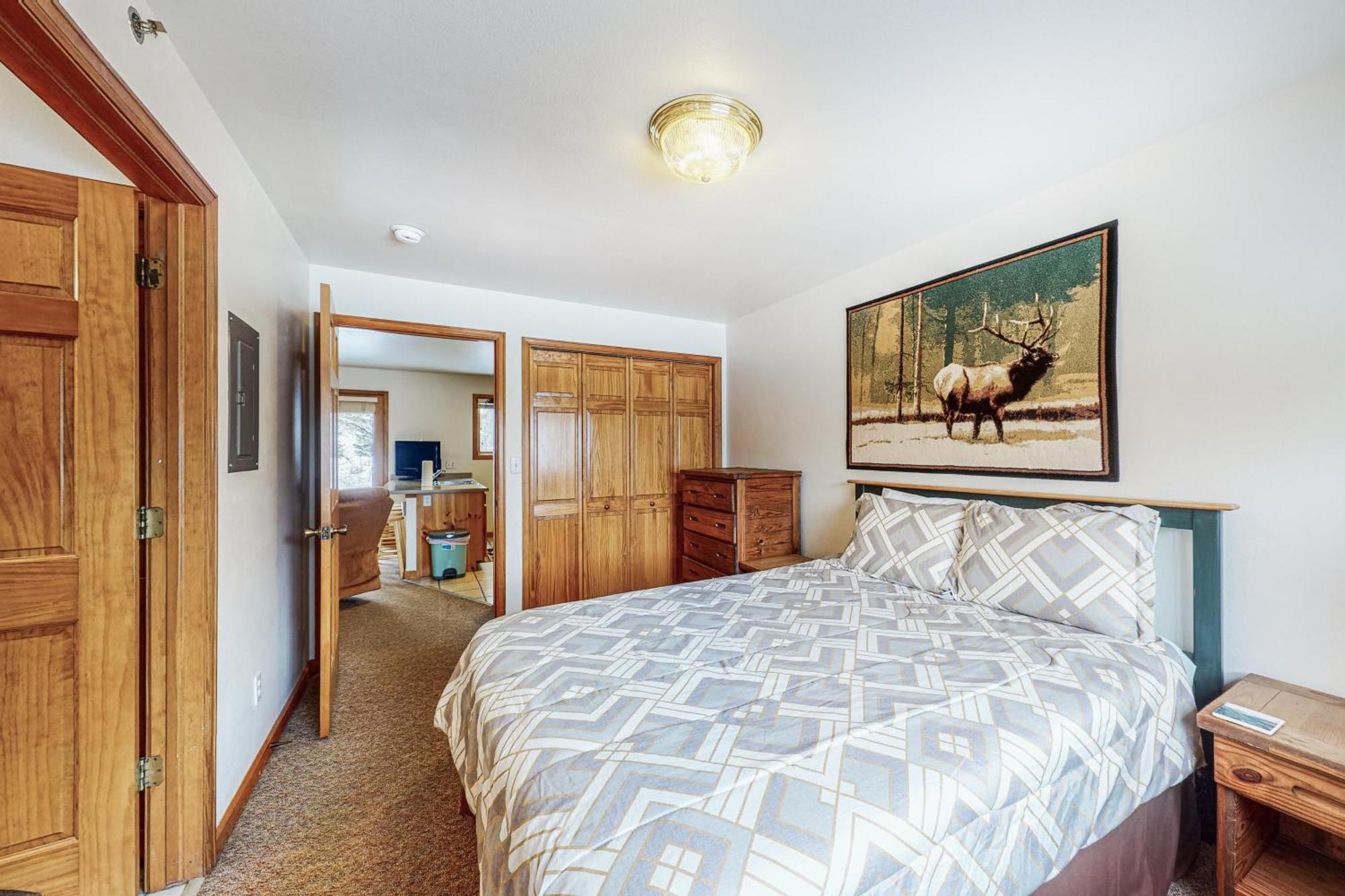 Riverview Condos Grand Lake Phòng bức ảnh